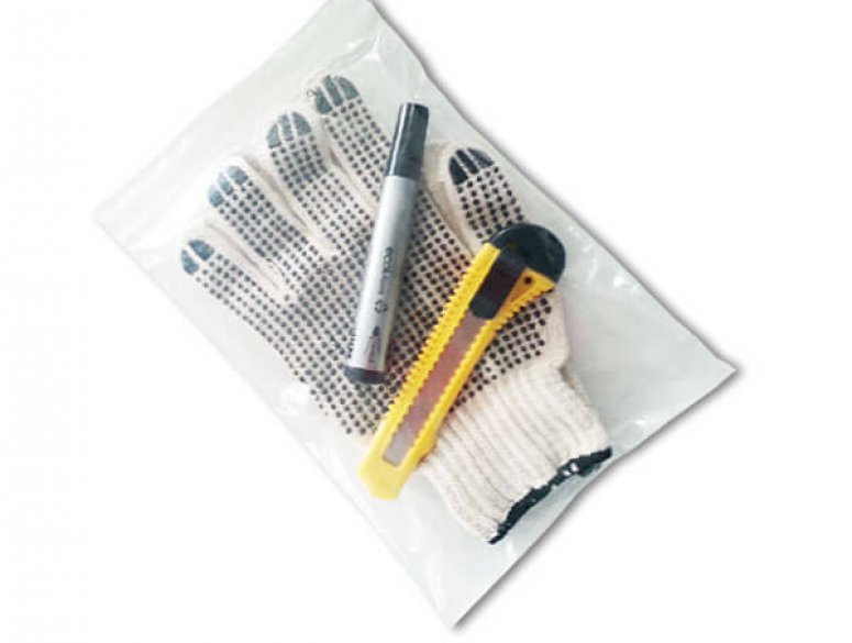 Kit utile (gants + cutter + marqueur)